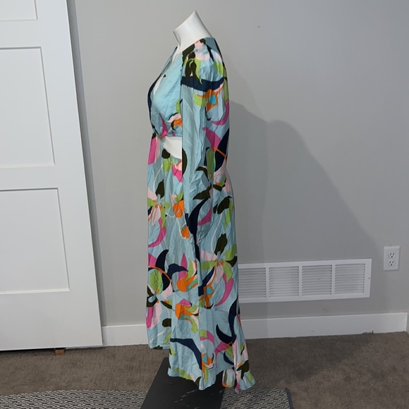 A New Day  Long Sleeve Twist Cut Out Dress Large beautiful colors - Picture 8 of 9